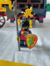 (L-2) Lego System 6056 Dragon Nights Dragon Wagon with Instructions