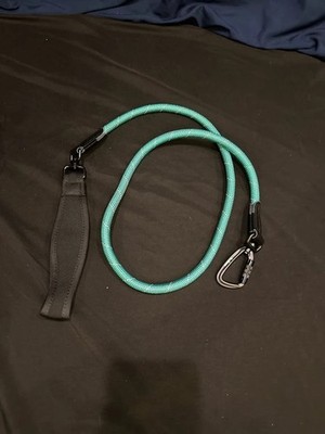 4 feet heavy duty, durable leash