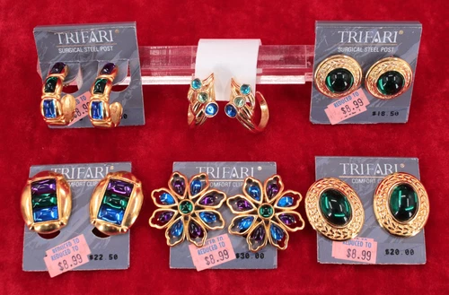 VTG Lot Of 6 Trifari Gold Tone W/ Blue, Purple & Green Stones Earrings Cabochon