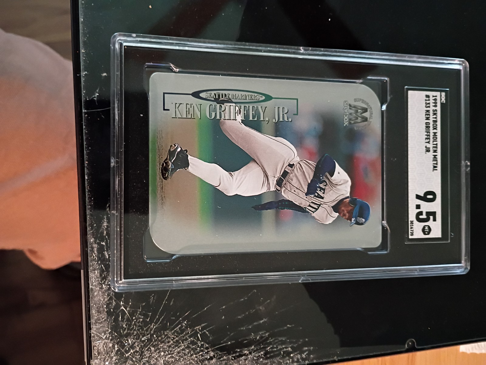 1999 Molten Metal xplosion # 133 Ken Griffey Jr. GRAD 9.5