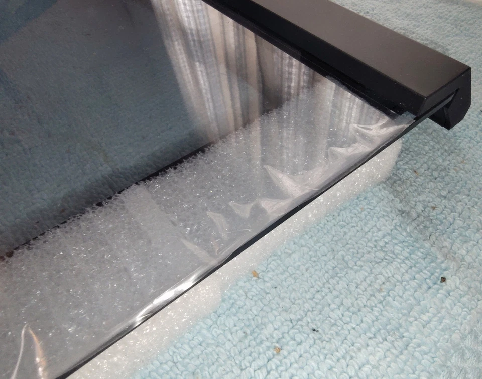 Schwarze Frontplatte mit Hartglas, Schrauben 4 Corsair Crystal 680X RGB PC-Gehäuse - Bild 4 von 4