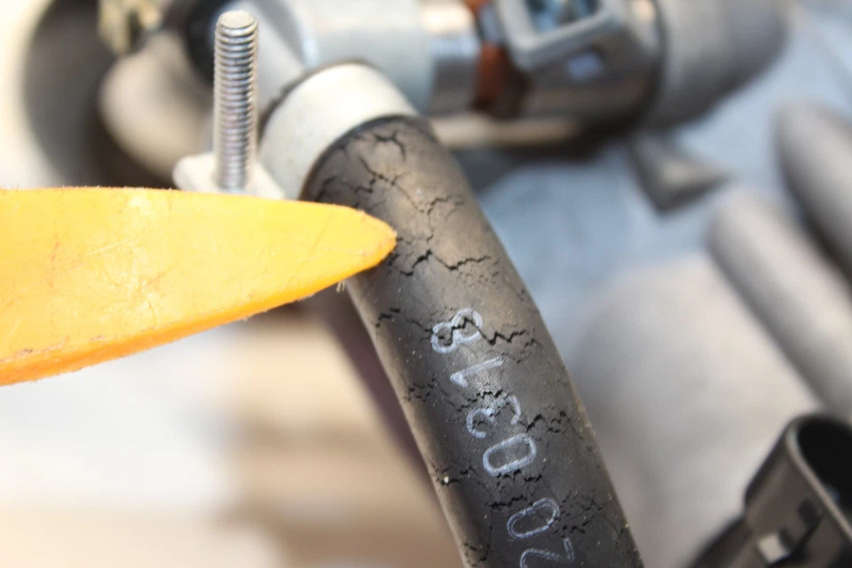 Ducati Sport 800 2003 2004 carrocería del acelerador con inyectores Foto 2 de 4