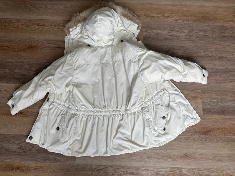 Parka polar Eddie Bauer de colección para mujer plumón de ganso chaqueta con capucha piel de coyote mediana Foto 3 de 4