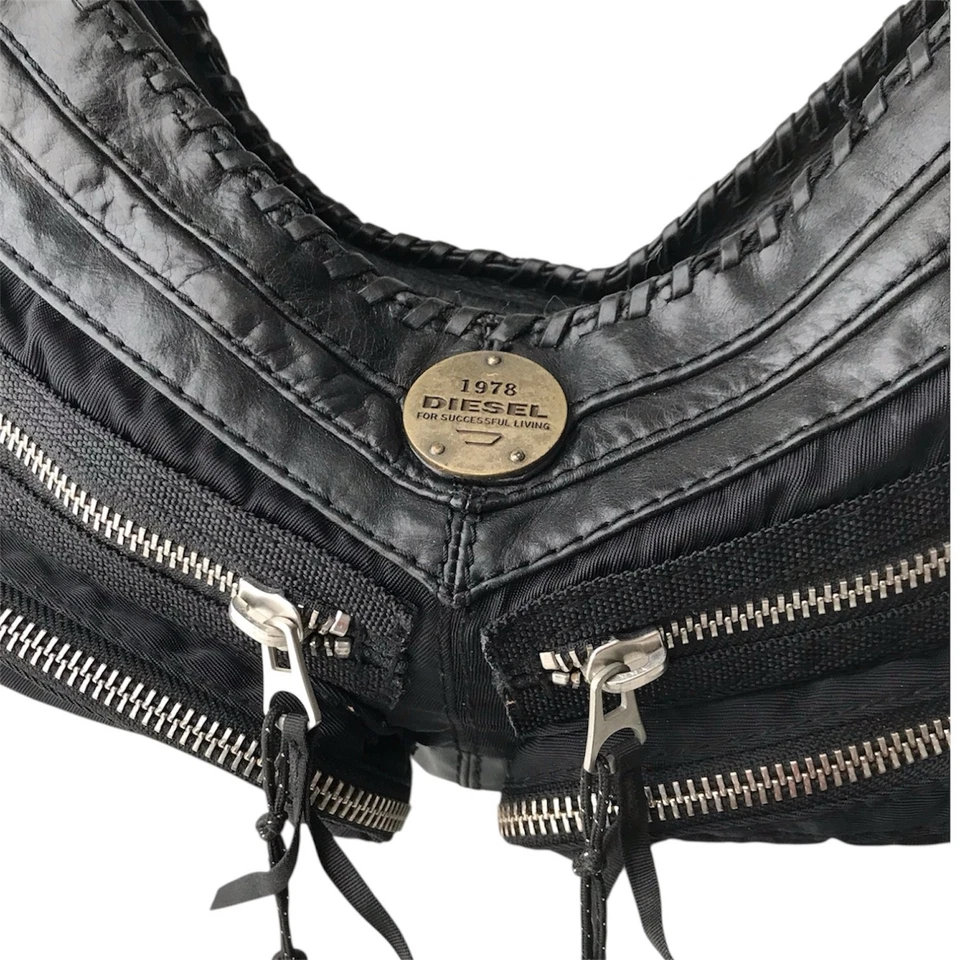 Bolso de Hombro DIESEL Vintage Media Luna Medieval Motociclista Futurista Vanguardia Ciudad Foto 4 de 4