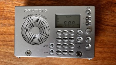 Grundig Yacht Boy World Receiver YB-P2000 Design By F.A. Porsche