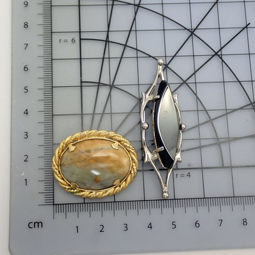 Coppia di 2 spille vintage placcate oro e argento in ematite e diaspro - Foto 3 di 11