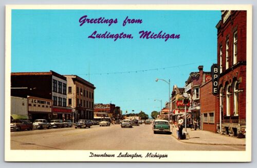 Postcard Michigan Ludington Downtown Main Street 45Q
