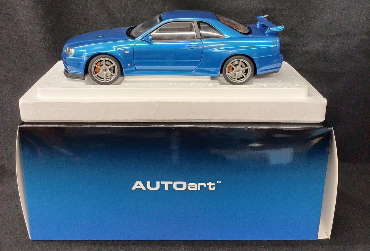 AUTOart Nissan Skyline GT-R R34 V-spec II Bayside Blue 77408