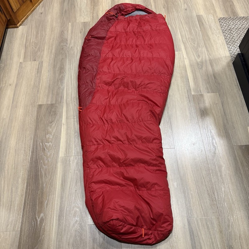 REI Lumen Mummy Sleeping Bag Red Youth