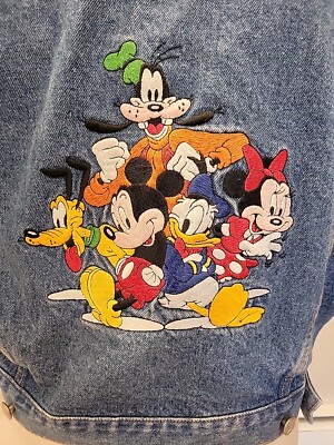 Disney Store チップとデール デニムジャケット M Disney Store チップとデール デニムジャケット M 遊び心