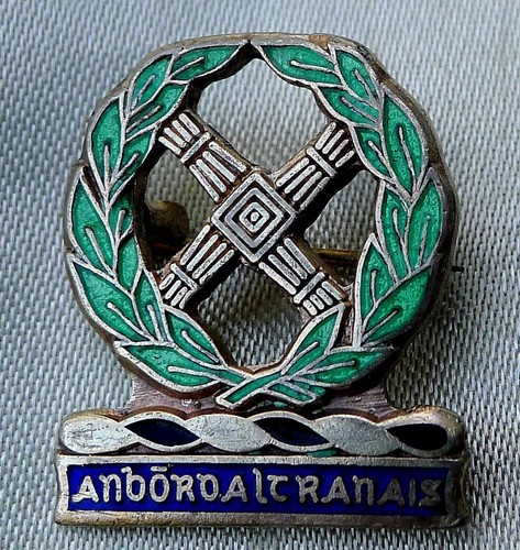 IRISH NURSING & MIDWIFERY BOARD BADGE HALLMARKED SILVER by J M CO DUBLIN 1968
