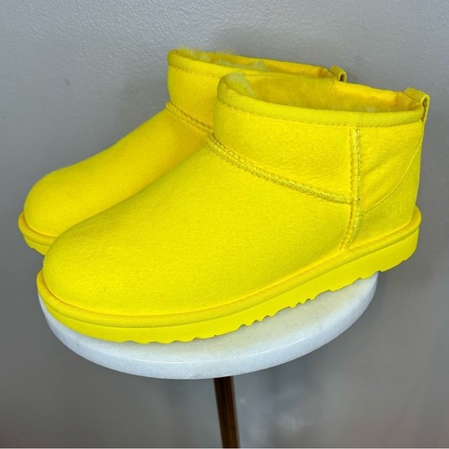 NEW UGG Classic Ultra Mini Suede Boot Canary Yellow Sz 5 NWT Sheepskin SOLD OUT - Picture 2 of 15