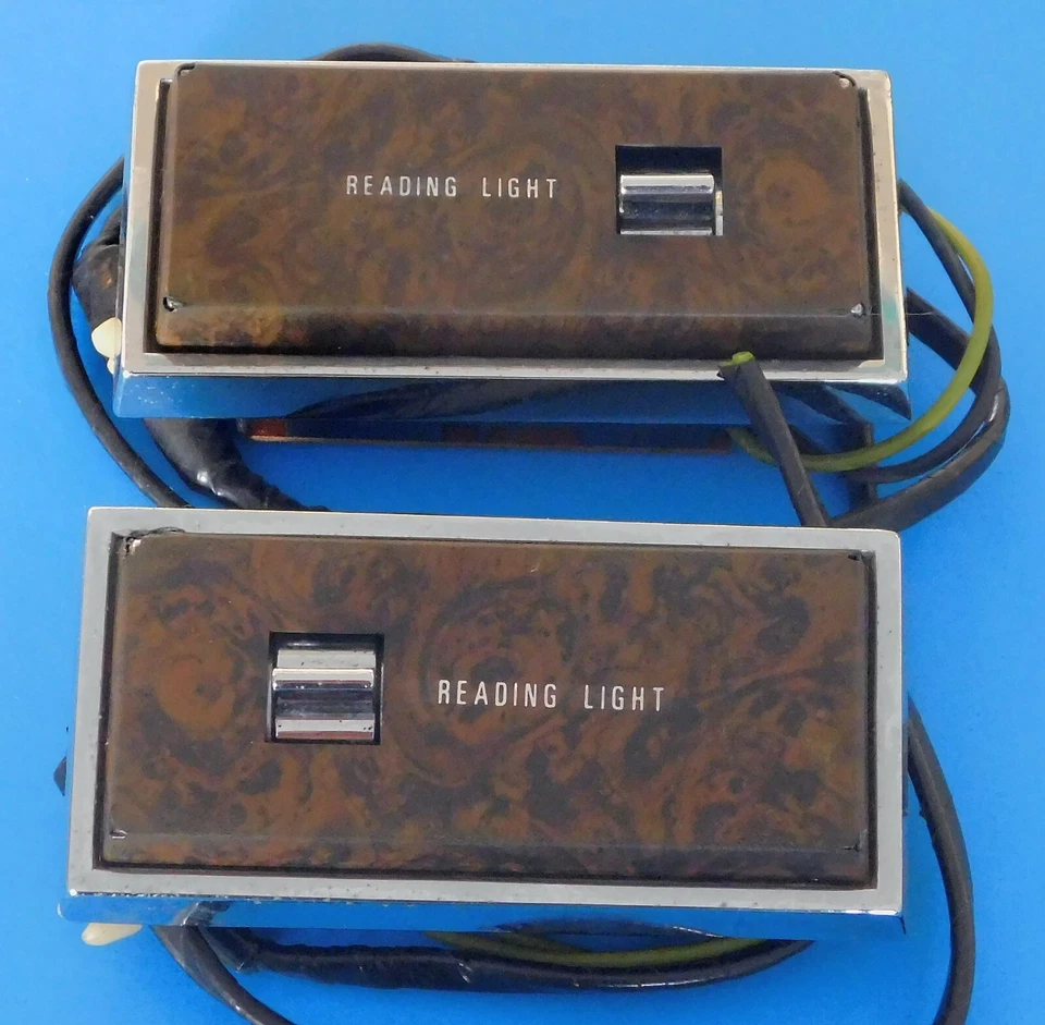 Conjunto de interruptor de luz de lectura OEM 72-76 Ford Thunderbird Lincoln Mark IV - PAR Foto 4 de 4