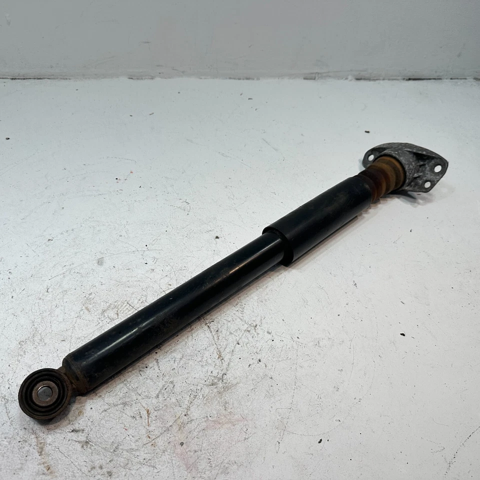 2015-2018 AUDI Q3 QUATTRO REAR RIGHT OR LEFT SIDE SHOCK ABSORBER STRUT OEM - Image 2 of 4