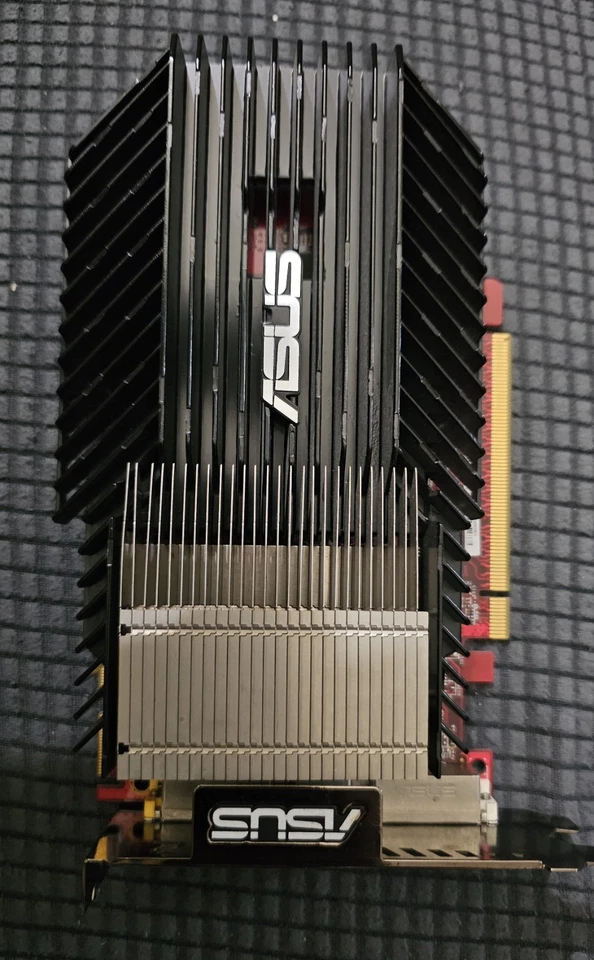 ASUS Radeon HD 3650 512MB PCI-E Graphics Card- EAH3650 SILENT - Image 3 of 4