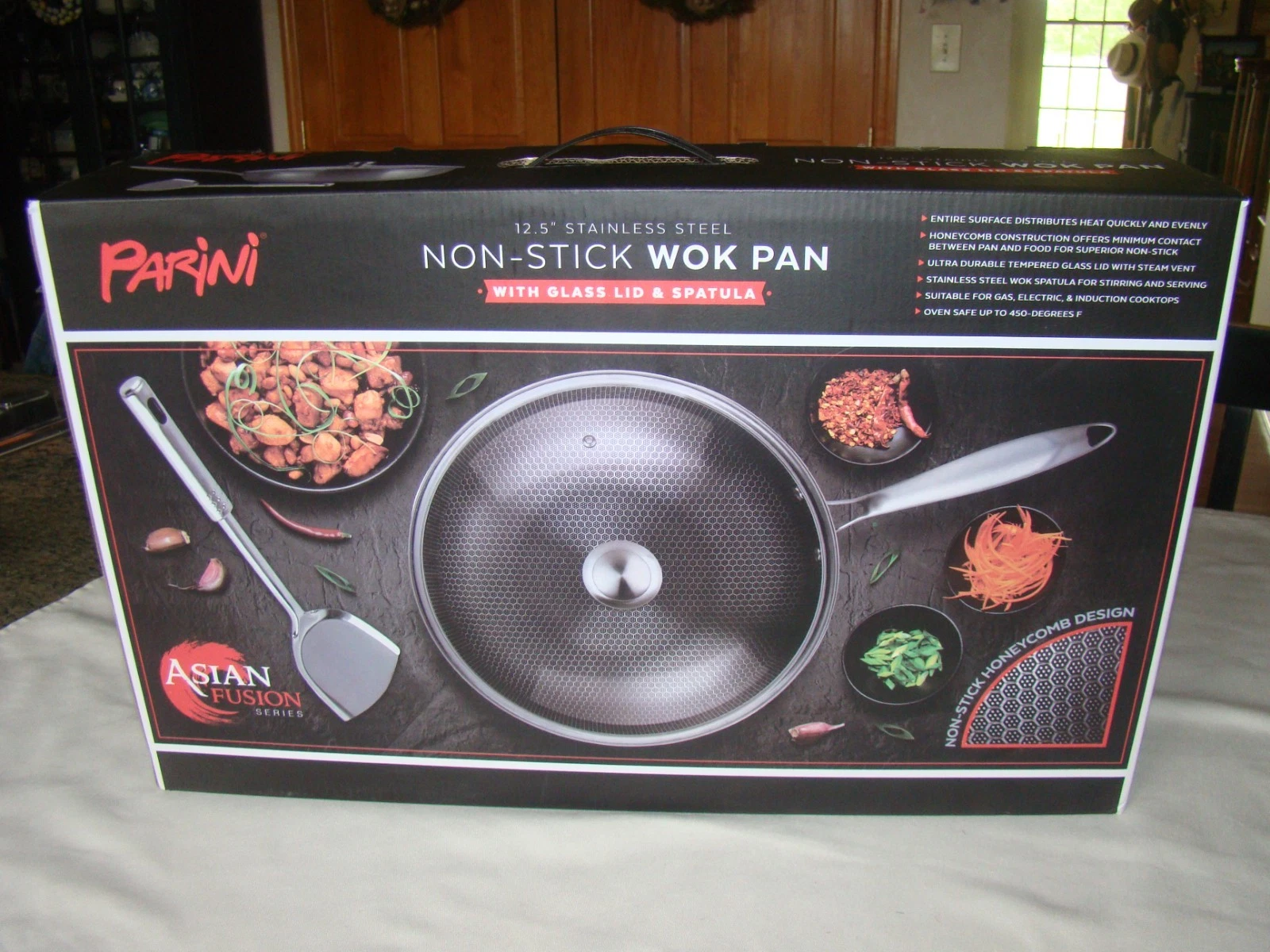 Parini 12.5" Stainless Steel Honeycomb Non-Stick WOK Pan Glass Lid & spatula NIB
Opens in a new wind