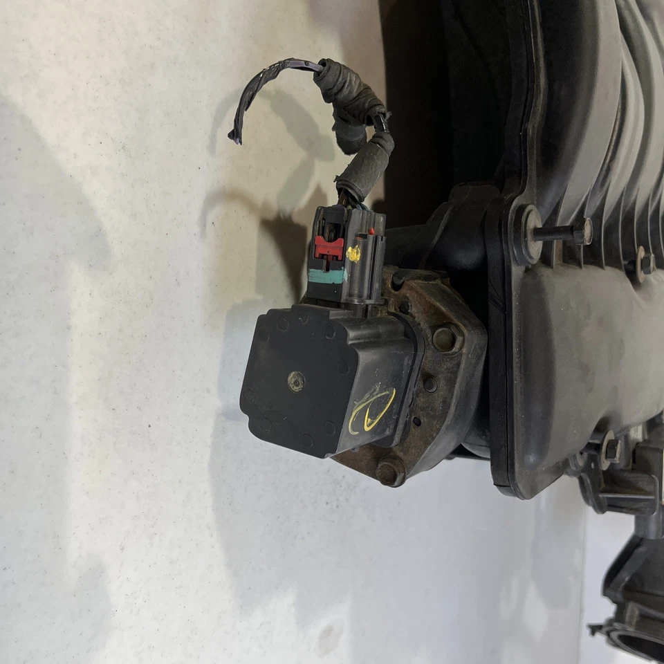 Chrysler 300 Dodge Charger Magnum 2008-2010 colector de admisión superior de 3,5 L Foto 2 de 4