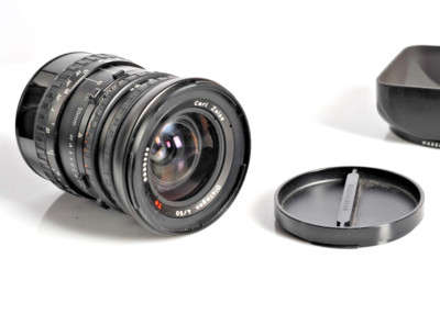 HASSELBLAD 50mm DISTAGON  new  CFi   F/4 , with leather pouch