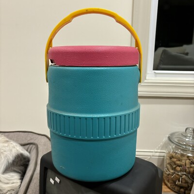 Vintage Igloo Barrel of Fun 2 Gallon Cooler Made on Texas  display picture 1