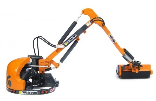 Rousseau Kastor 500 PA Mower 1 32 Model 4281 Universal Hobbies