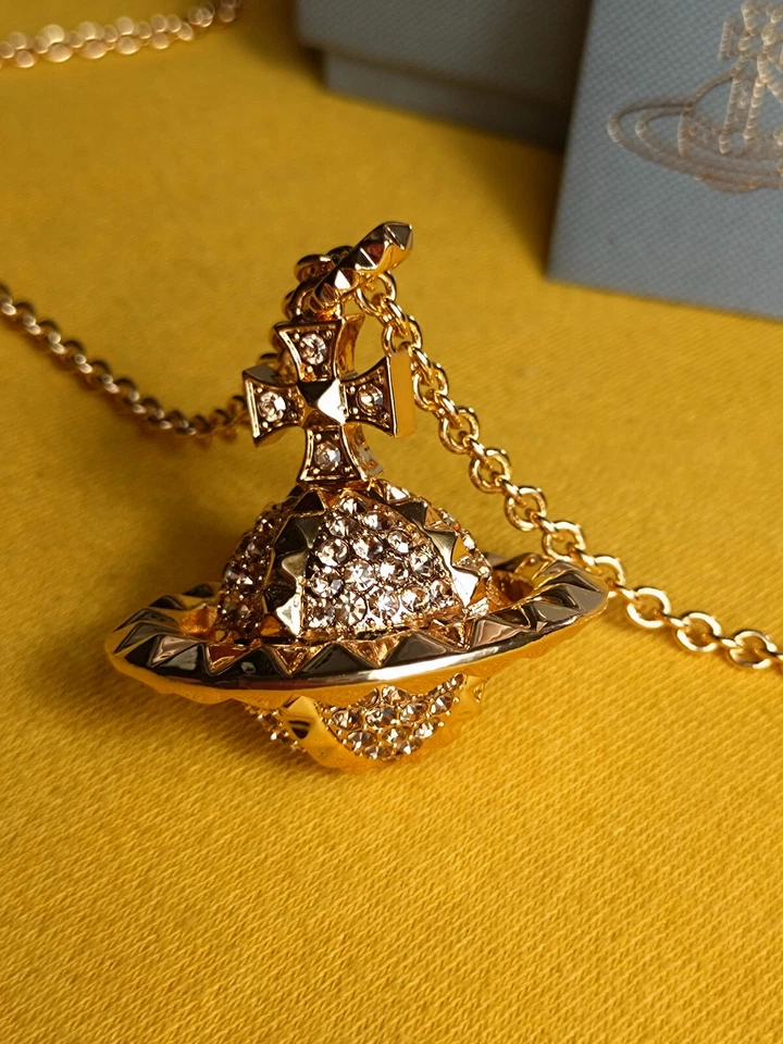 Vivienne Westwood Gold Large Crystal Adorned Orb Pendant Long Chain Necklace - Image 3 of 4