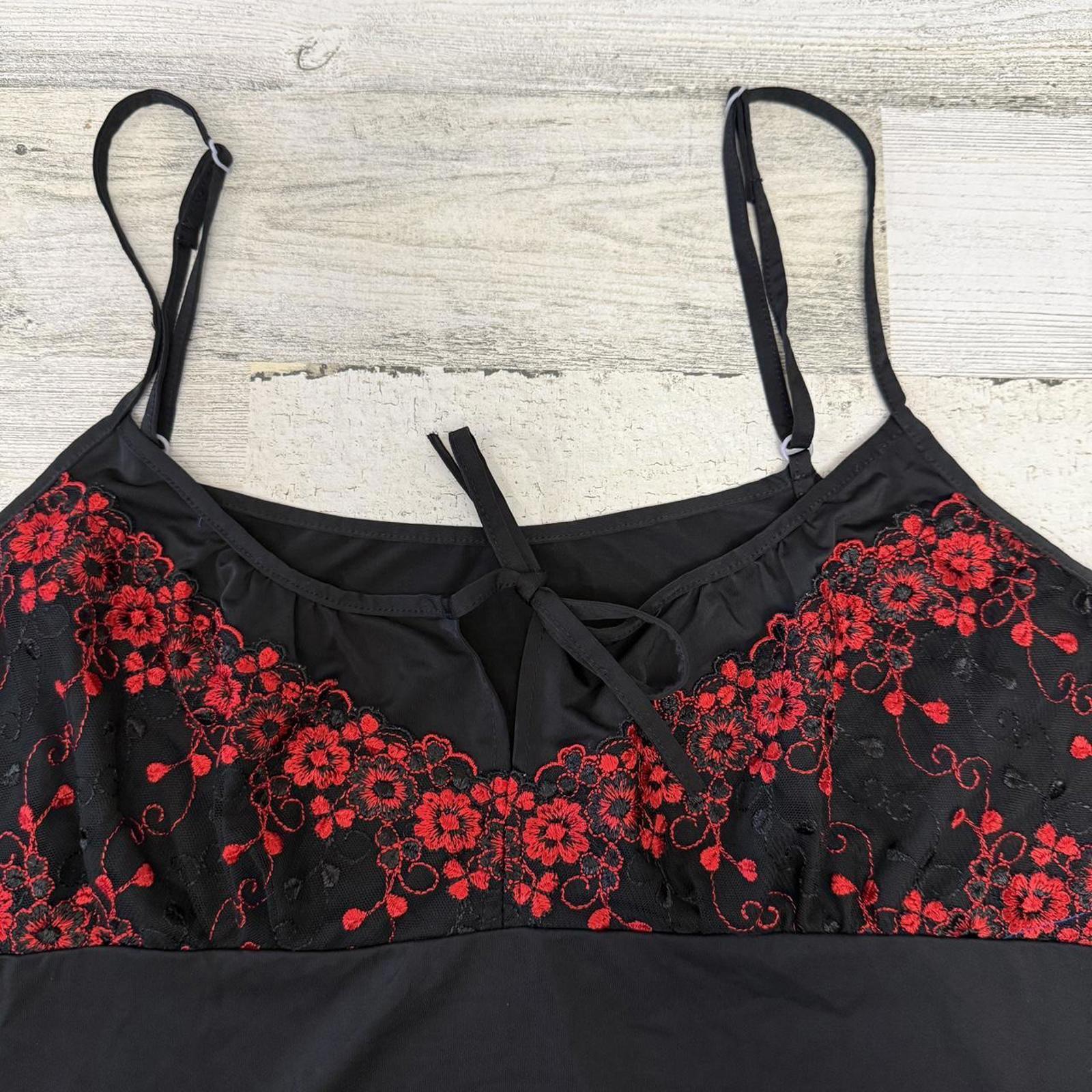 Whimsy goth large top - image 2