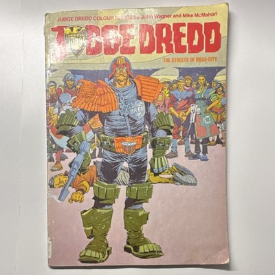 Judge Dredd Colour Series Titan Books The Streets of Mega-City Comic McMahon
