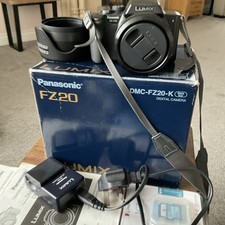 Panasonic Lumix DMC-FZ20 Black Digital Camera with 12x Optical Zoom and Case