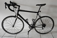 Bicicleta de carretera Trek 2.1 Alpha aluminio adecuada para desplazamientos y carreras de nivel básico