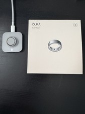 Oura Ring Gen 4 Smart Ring Size 8 Silver BOX CHARGER Complete