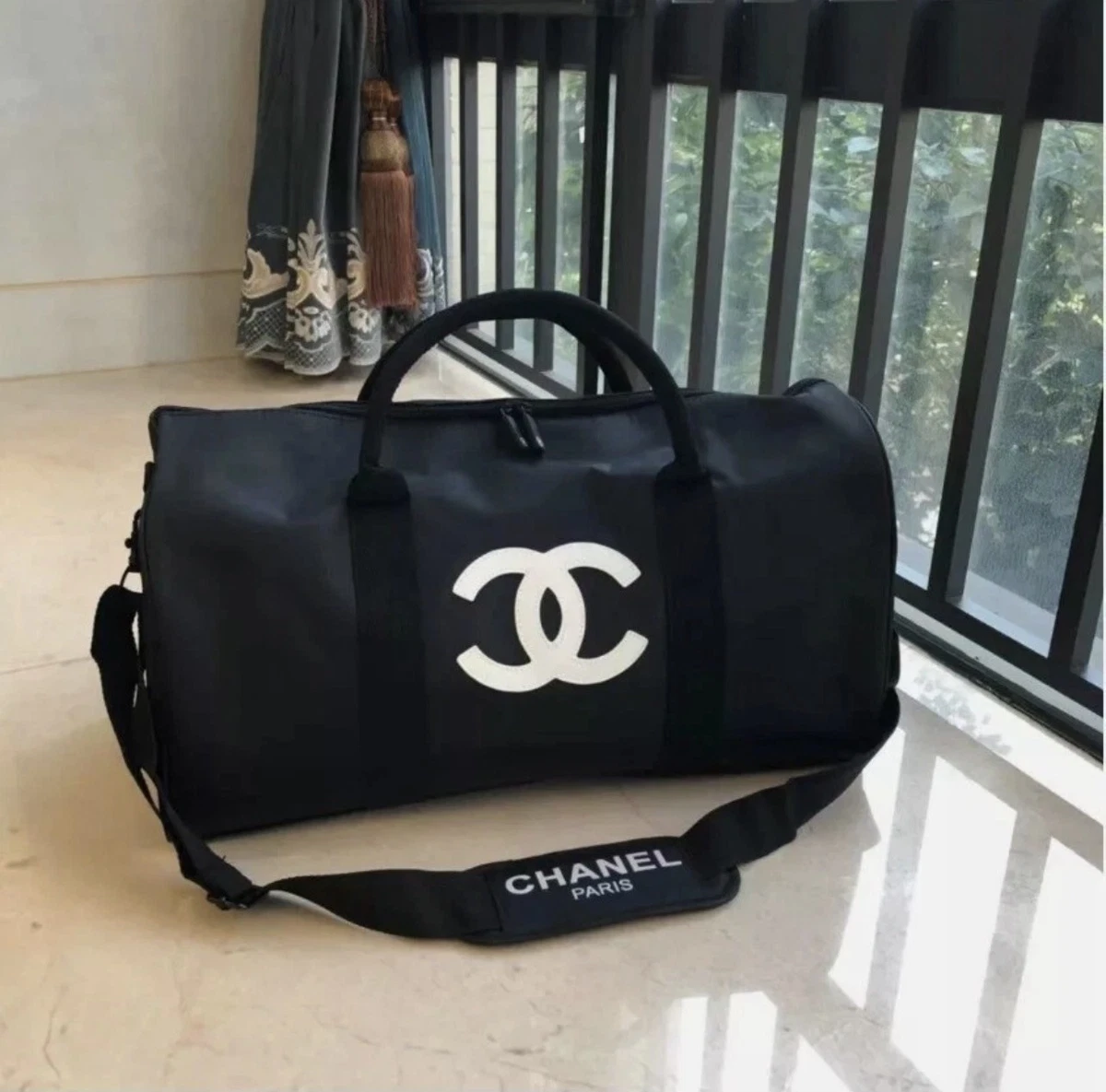 Preços baixos em Bagagem de viagem CHANEL | eBay
