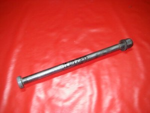 gut & günstig HINTERRADACHSE ACHSE BOLZEN HINTERRAD HINTERACHSE SUZUKI GN 400