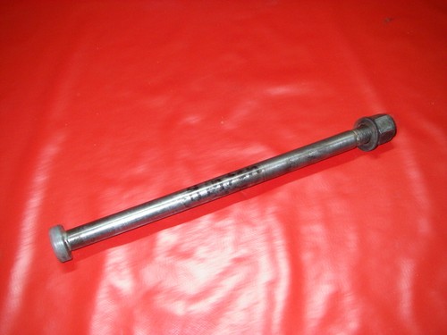 gut & günstig HINTERRADACHSE ACHSE BOLZEN HINTERRAD HINTERACHSE SUZUKI GN 400