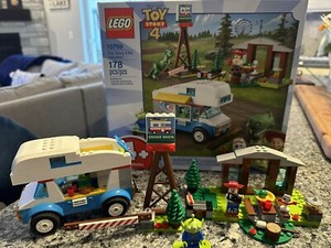LEGO Disney: RV Vacation (10769)