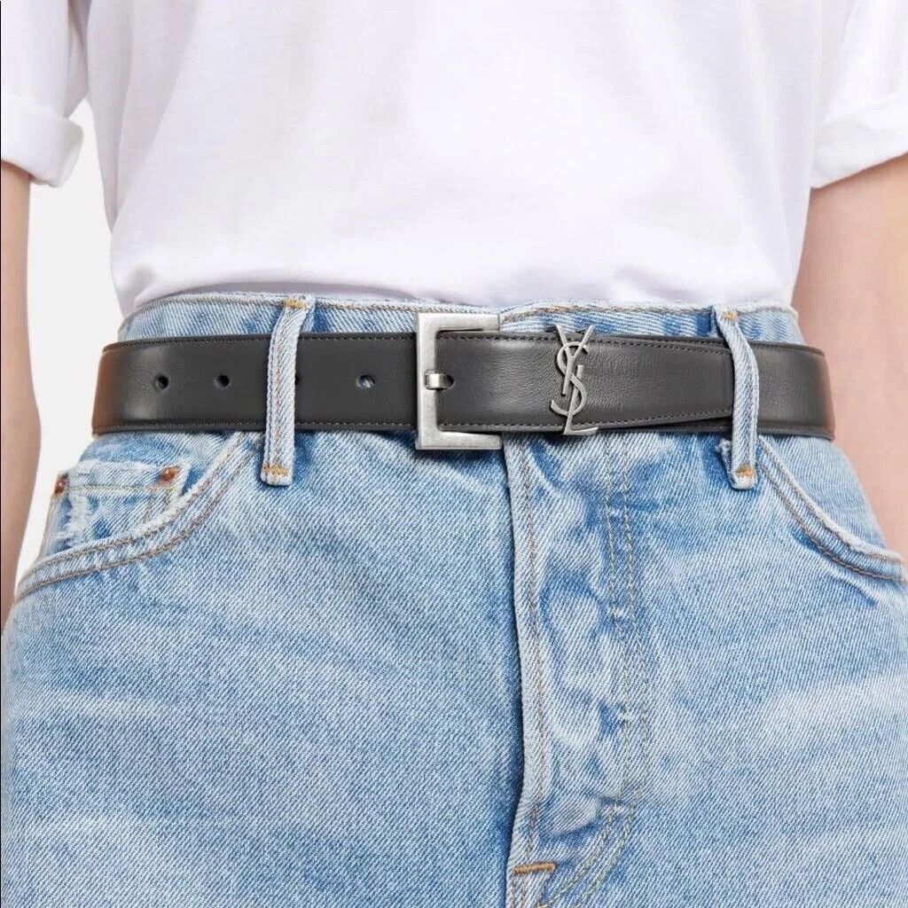 Monogram Leather Belt in Black - Saint Laurent