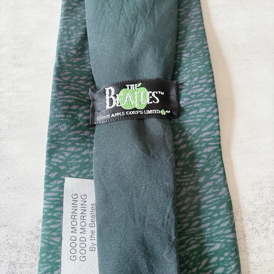 Gravata de seda The Beatles Good Morning Good Morning Manhattan masculina feita nos EUA - Imagem 3 de 4