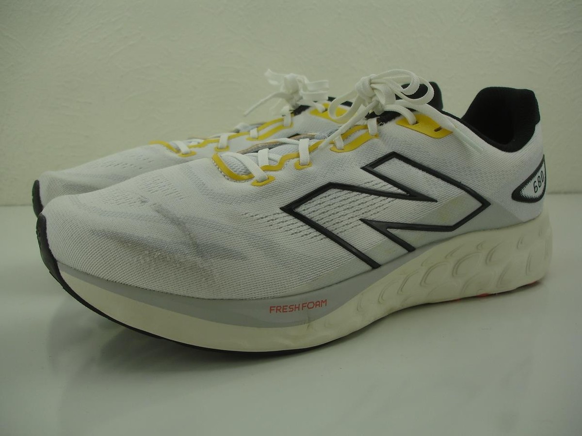 Men's 13 2E Wide New Balance Fresh Foam 680v8 Running Shoes