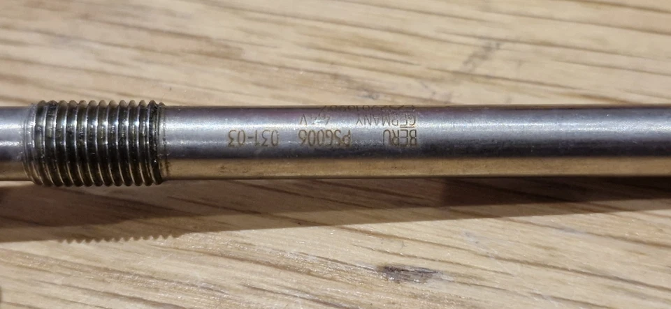 Bujía incandescente OEM BERU con sensor de presión para Vauxhall Astra Insignia Zafira 2.0 Foto 2 de 3