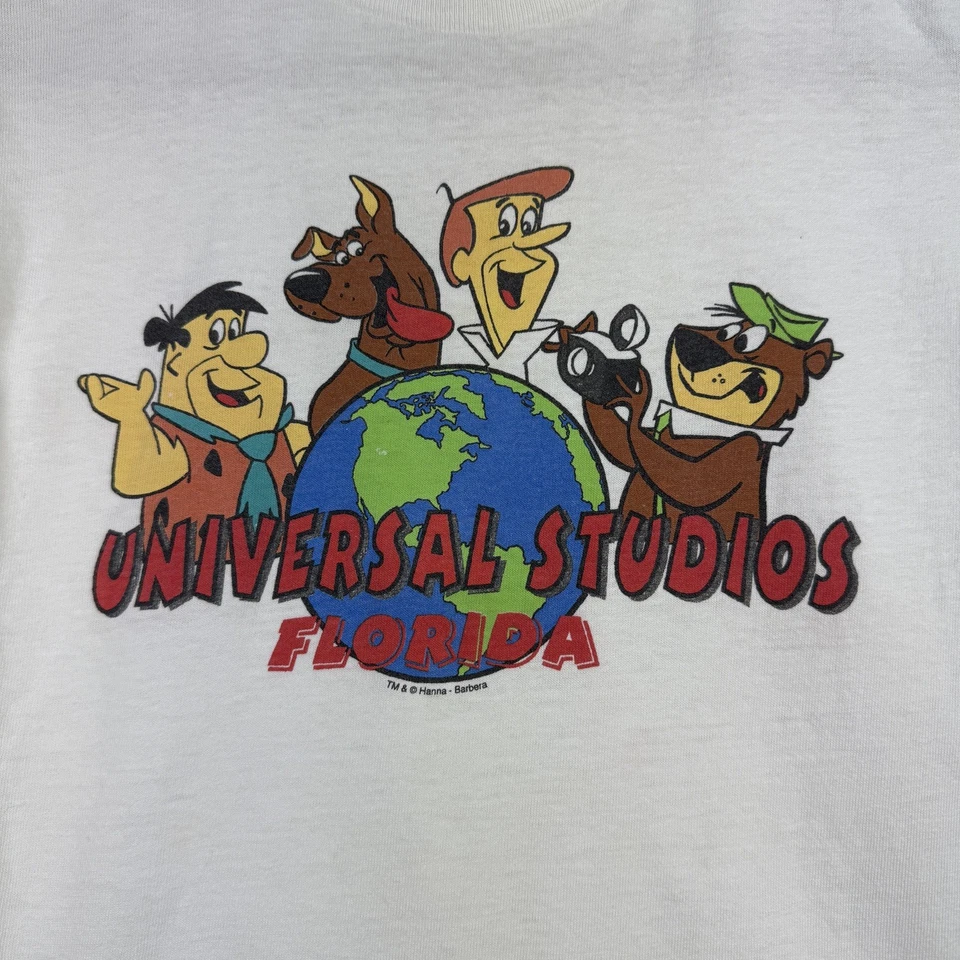 Camiseta Vintage Infantil Universal Studios Florida Tamanho Scooby-Doo Fred Flinstone  - Imagem 2 de 4