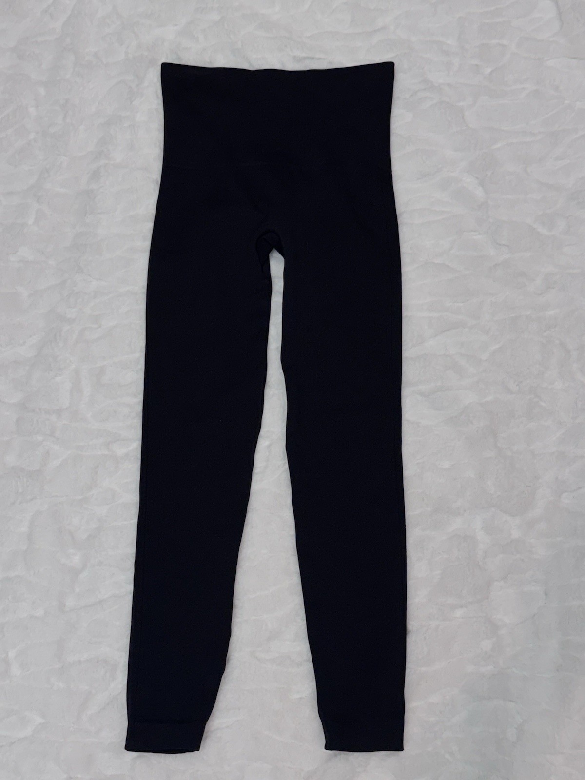Spanx Solid Black Stretch Pull On Compression Sha… - image 1