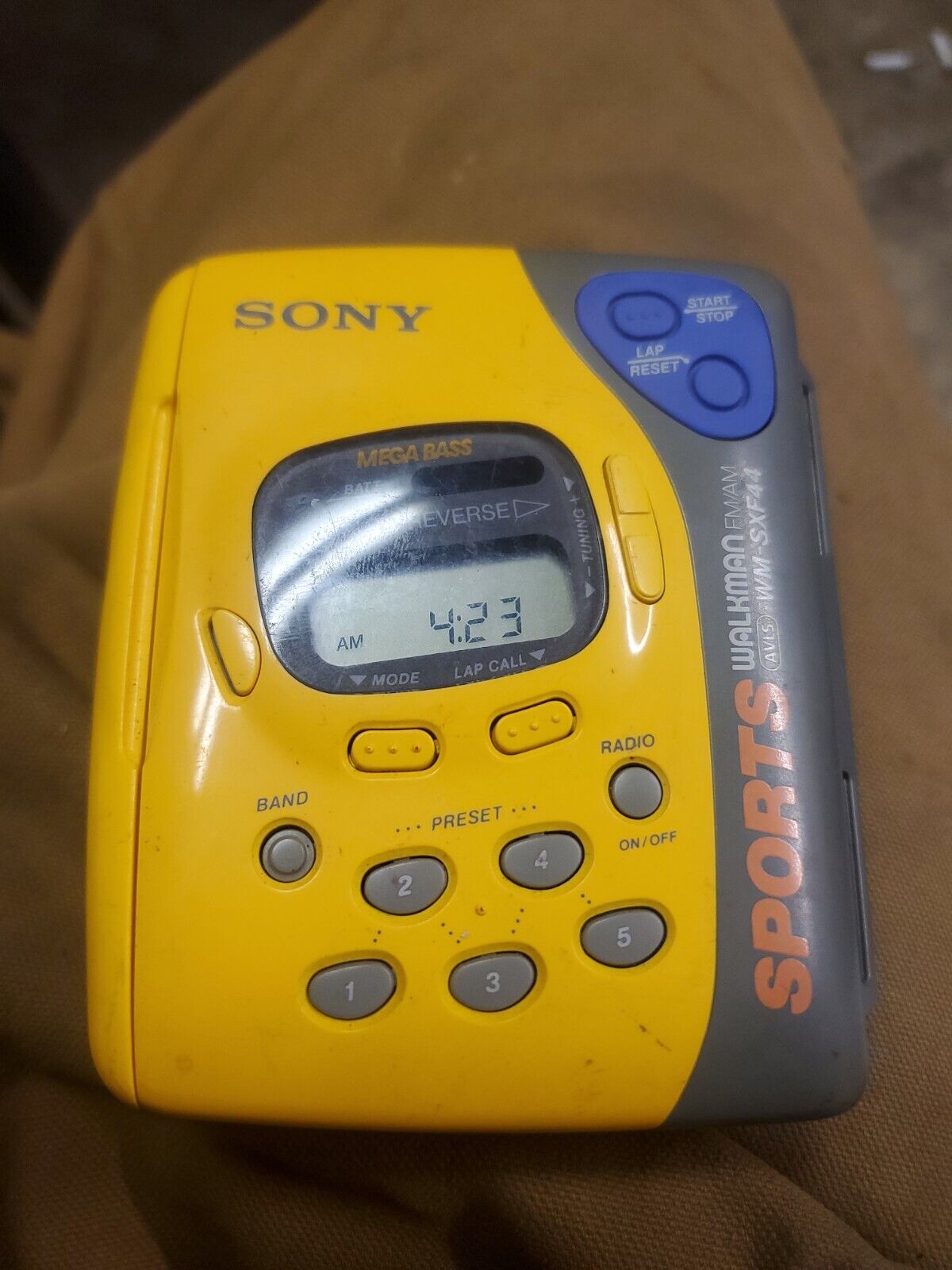 [整備可動品]ソニーカセットウォークマン sony WM-2 メインギア交換済sonysports