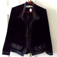 VINTAGE LILLIE RUBEN EMBELLISHED VELVET BLACK JACKET - SIZE 12 - BEAUTIFUL