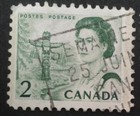TIMBRE STAMP CANADA QUEEN ELISABETH TOTEM PACIFIQUE VILLAGE DE PECHE 1967