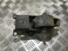 Support moteur Mazda 1200