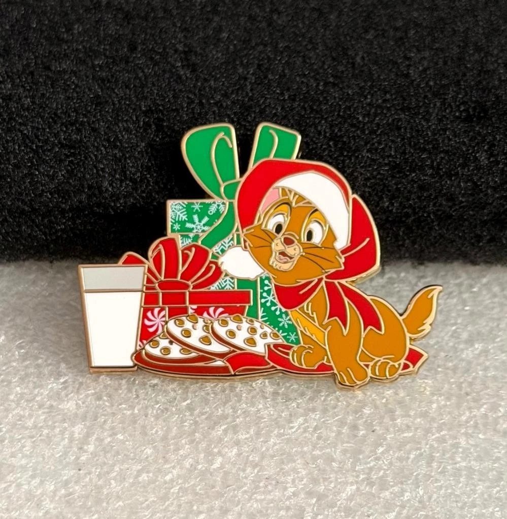 Disney DSF DSSH Oliver and Company OLIVER Toys for Tots 2024 LE 400 Pin