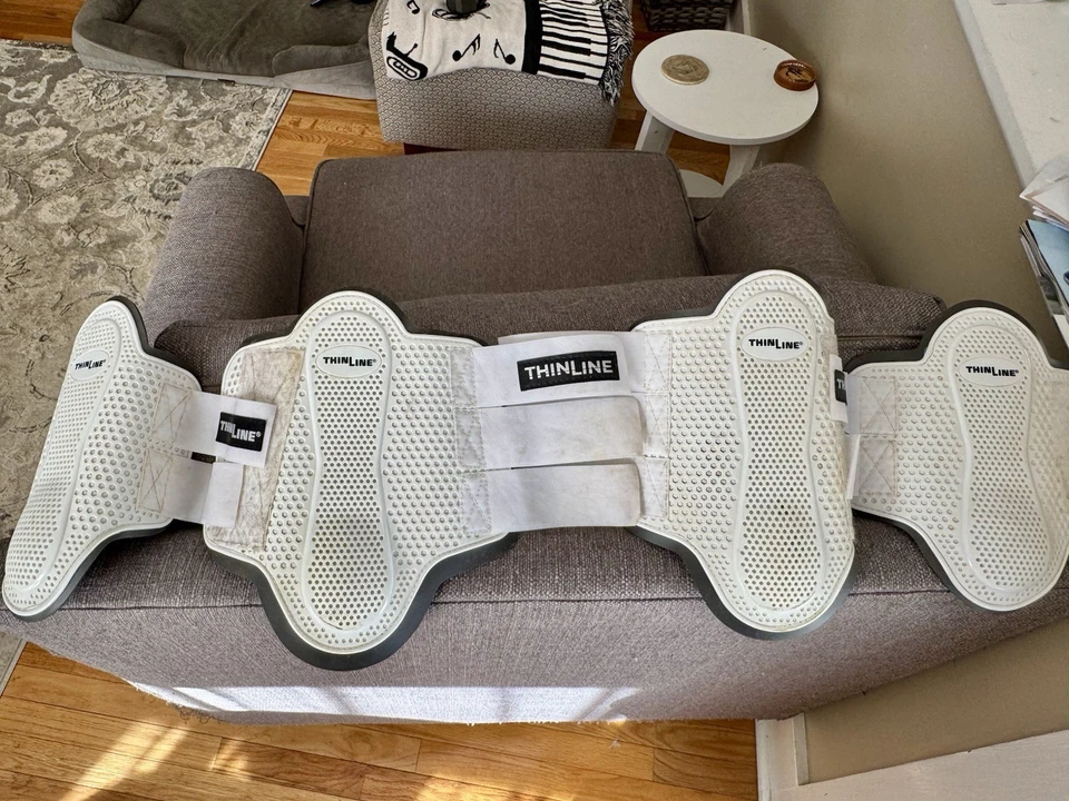 ThinLine Flexible Filly Front and Hind Horse Boots Set with Impact Protection - Image 3 of 4