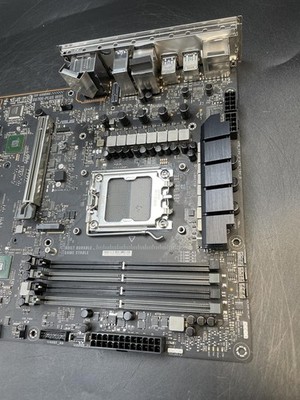 ASUS TUF Gaming X670E-PLUS WiFi 6E Socket AM5 ATX Motherboard PC1726836