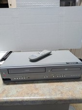 Magnavox MWD2206 DVD/VCR Combo Player w/Remote  A/V Cables PARTS OR REPAIR