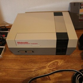 Nintendo NES-001 Console Bundle Original 72-Pin OEM PS Controllers Advantage Zap