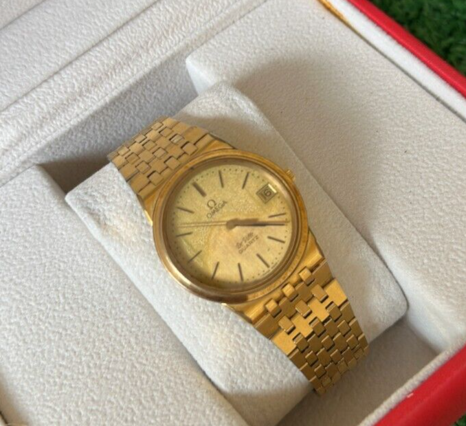 1979 Vintage Omega Deville Quartz Gold Plated 196.0159 Watch 1979 Vintage Omega Deville Quartz Gold Plated 196.0159 Watch